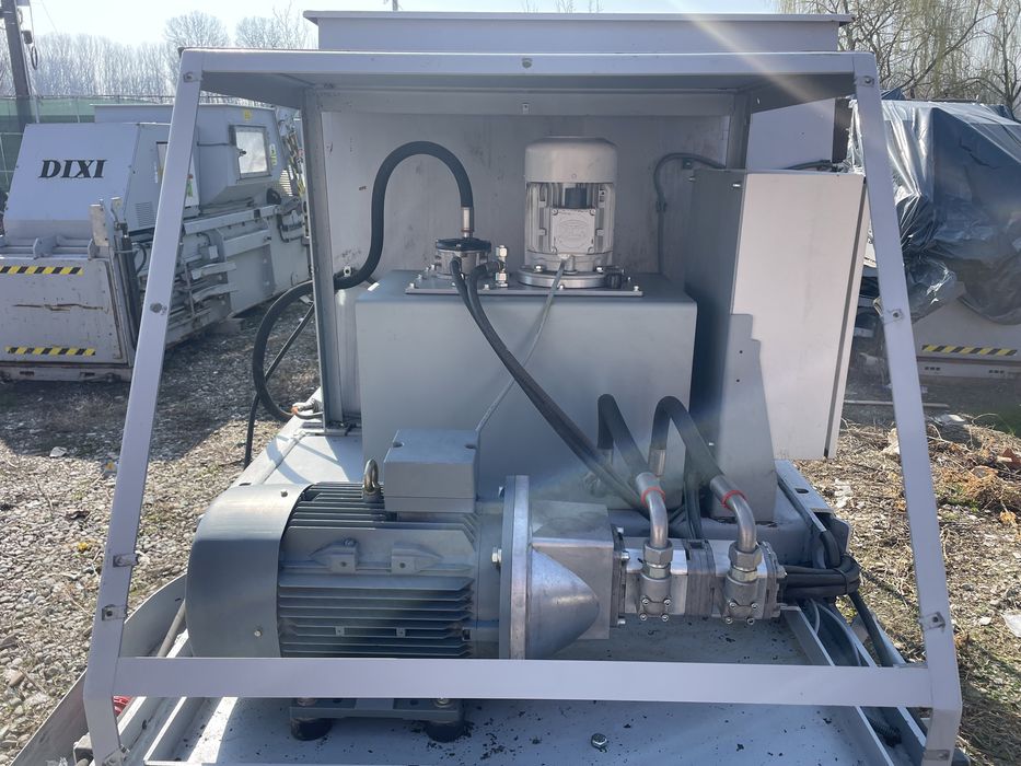 Presa de balotat folie carton pet