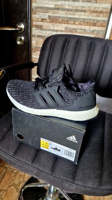 Маратонки adidas