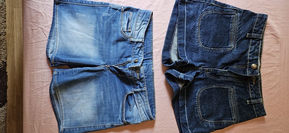 2 pantaloni scurti