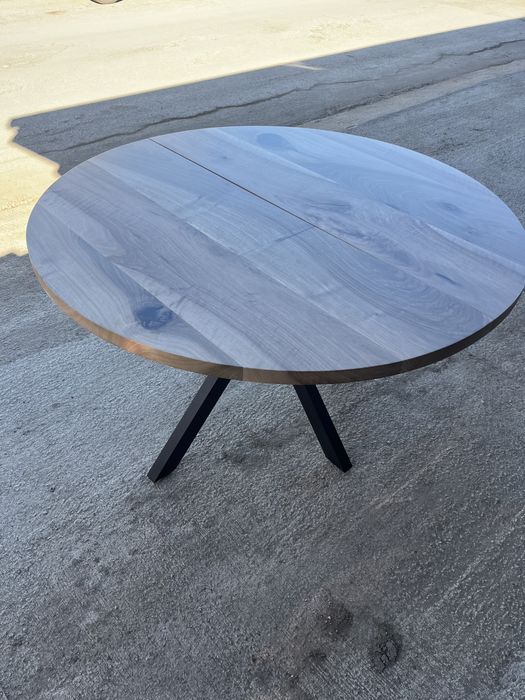 Разтегателна маса от орехова дървесина