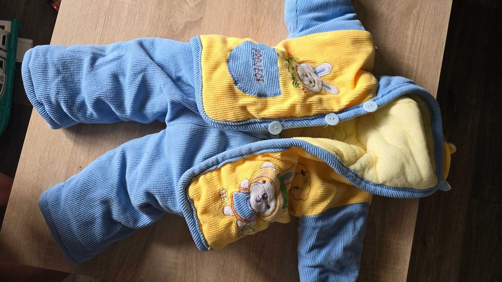 Космонавт за момче  ,зимни дрехи .