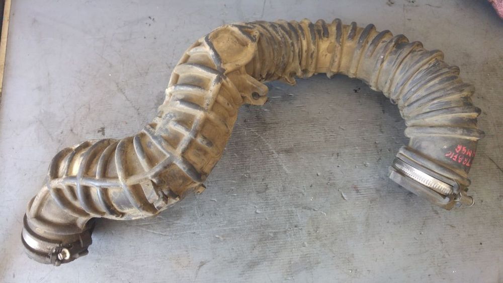 Furtun intercooler 2.0 dci m9r renault trafic 2 8200607746