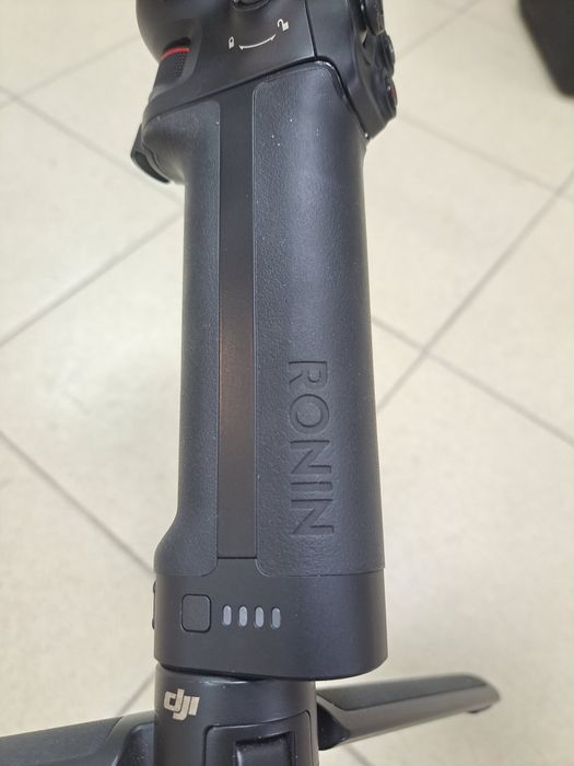 Стабилизираща система dji rs3 pro
