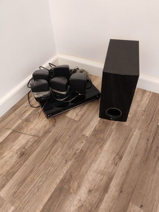Sistem home cinema LG 5.1