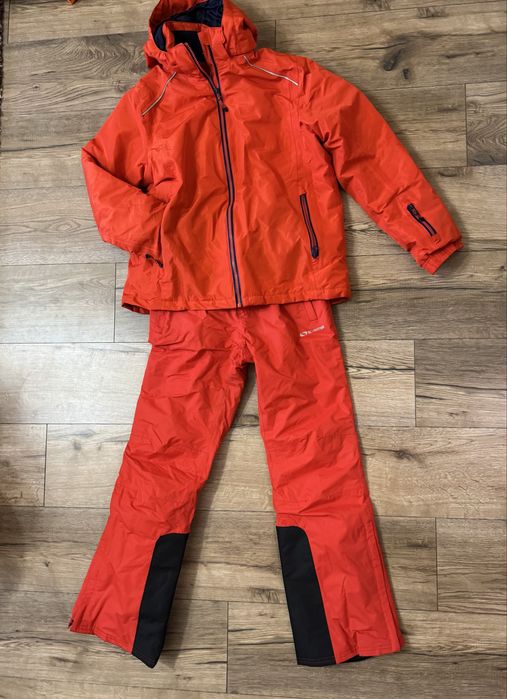 Дамски ски екип червен