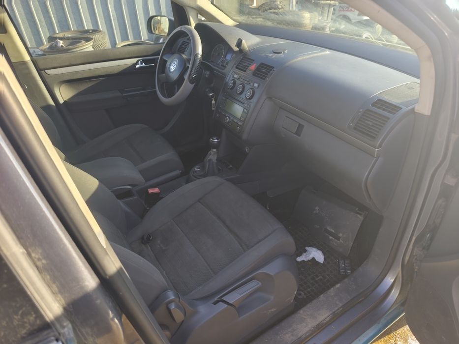 Volkswagen Touran 2.0TDI 140k. BMM НА ЧАСТИ