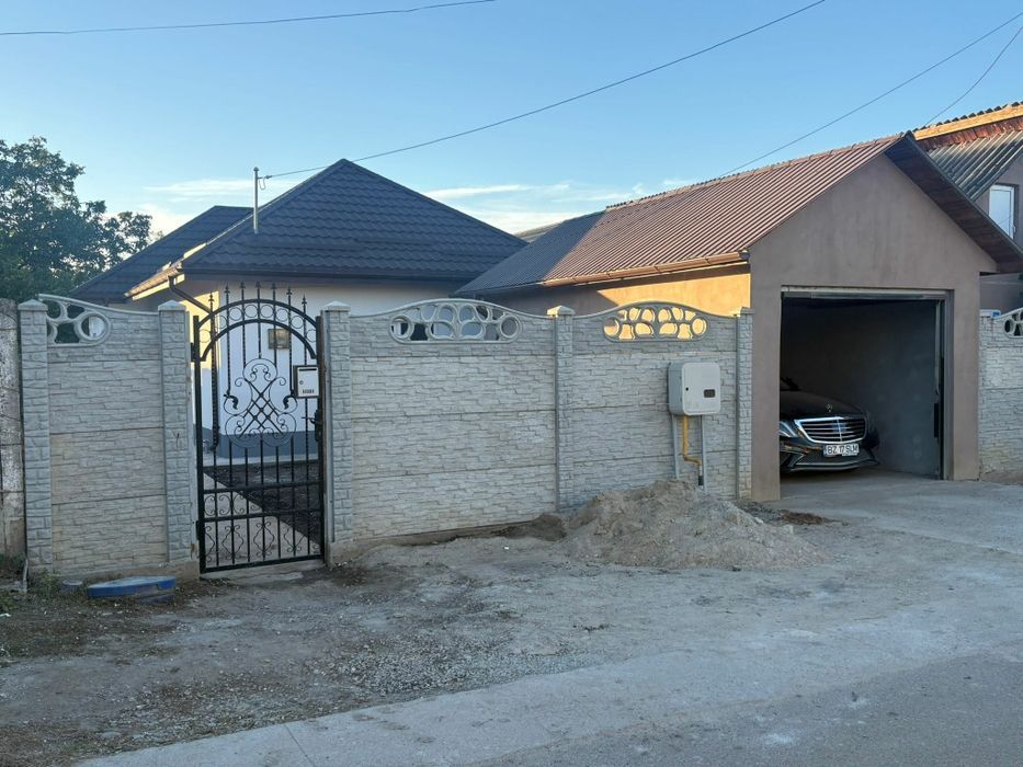 Casă Vadu pașii cu garaj auto