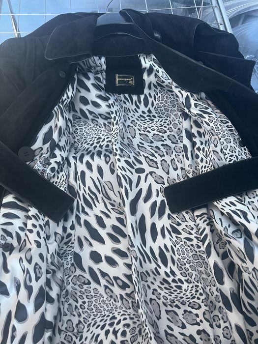 Продам замшевый плащ