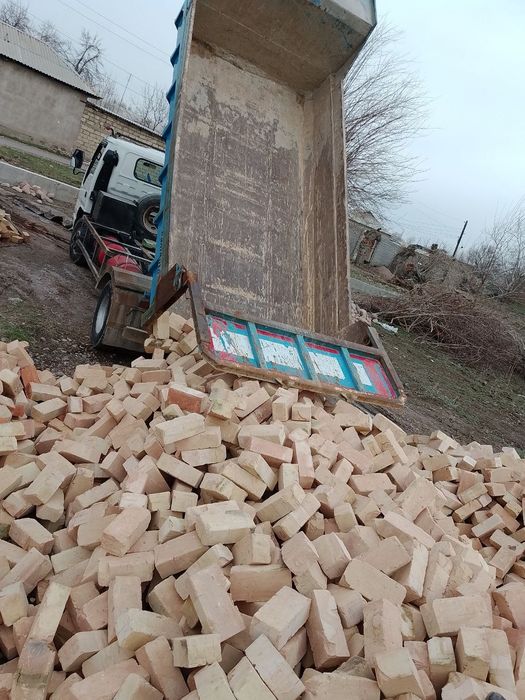 Гишт. Пишган гишт. Хом гишт. Шлакоблок. Полистроблок. Кум щебень песок