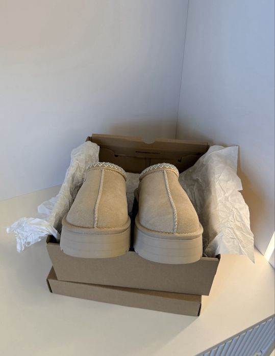 UGG Tazz papuci noi