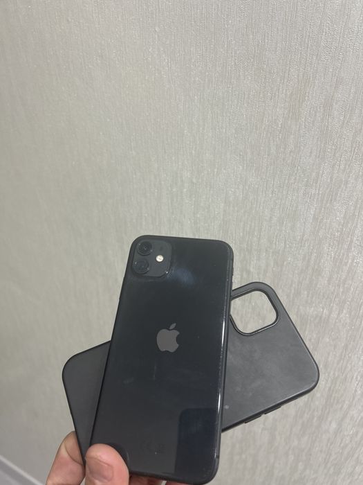 Айфон 11  128гб. Ёмкс 76