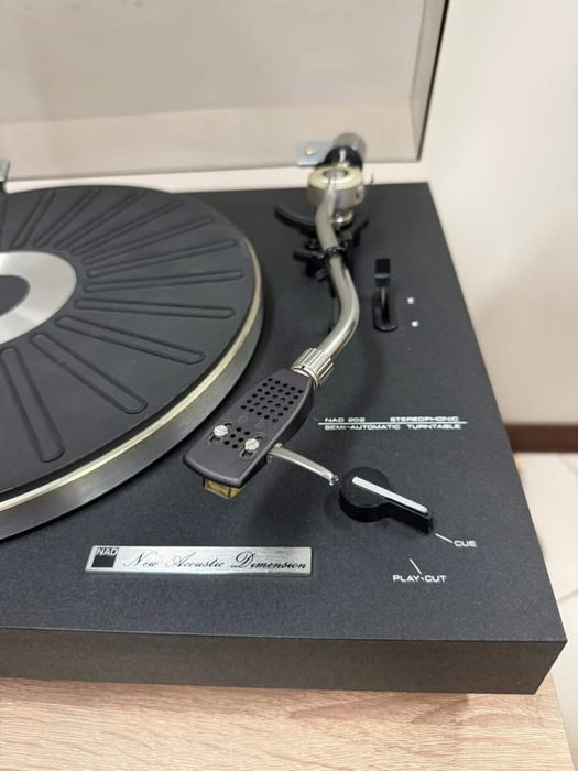 Ретро грамофон NAD 202 - ремъчно задвижване - Made in Japan