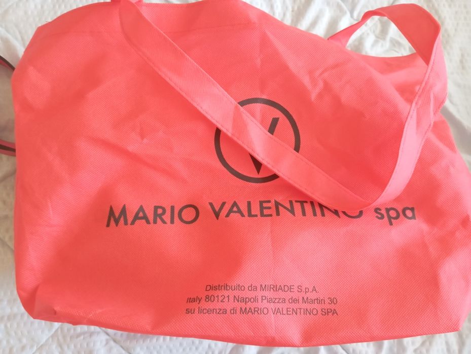 Mario Valentino цикламена чанта, нова