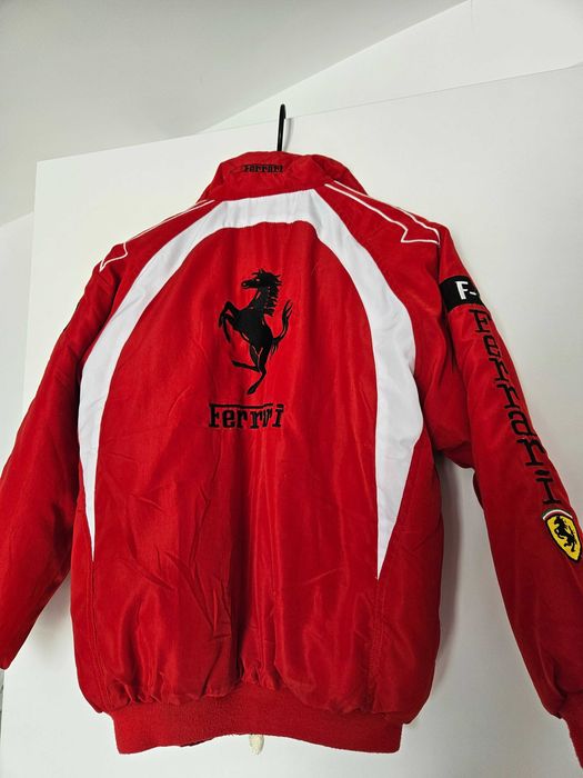 Vand geaca copii unisex Ferrari 10-12 ani