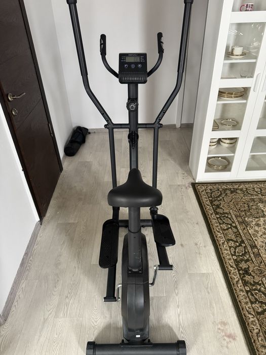 Продам велотренажер Genau