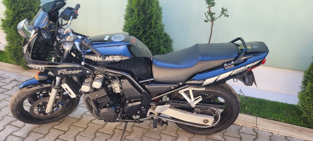 Yamaha Fazer 600