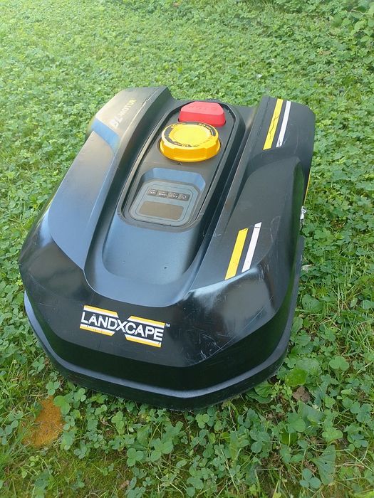 Vând robot de tuns gazonul adus din Germania