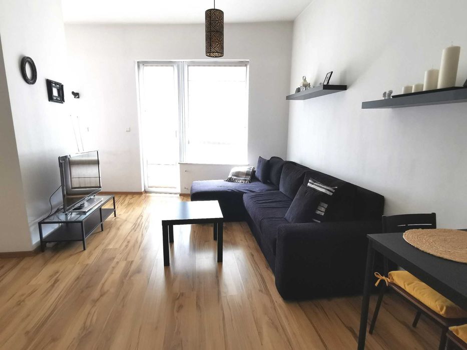 Дава се под наем Едностаен апартамент в София, Младост 4 - 42 кв.м за 144633.45 € - Снимка #1