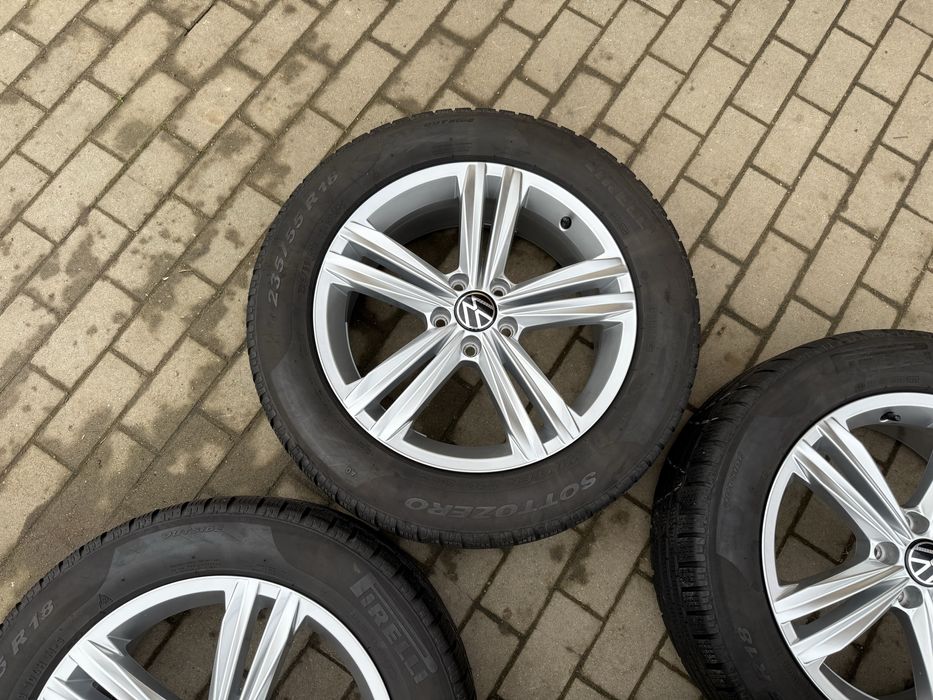 Jante vw Tiguan originale ca Noi 235 55 18 pirelli iarna 2022