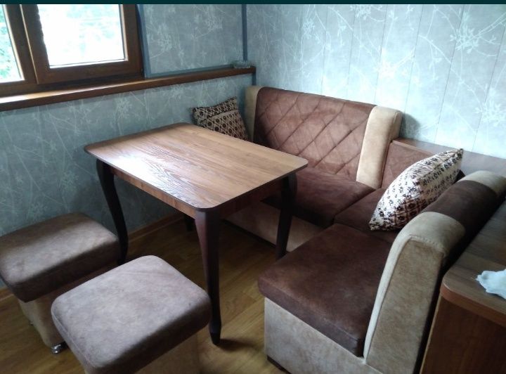 Уголок на заказ.