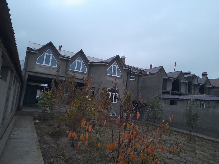 Срочна сотилади коттедж