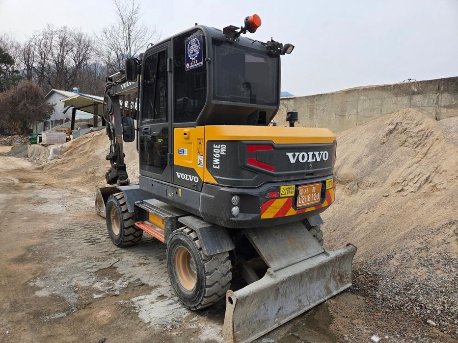 Услуга аренда малютка 3в1 погрузчик экскаватор