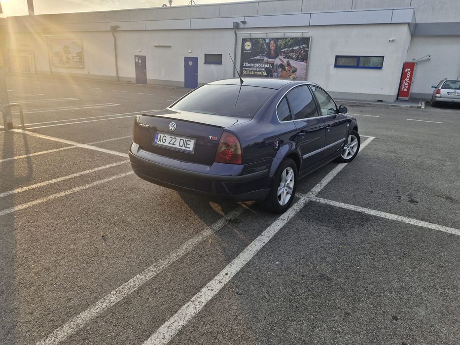 VOLKSWAGEN Passat 2003 — imagine 2