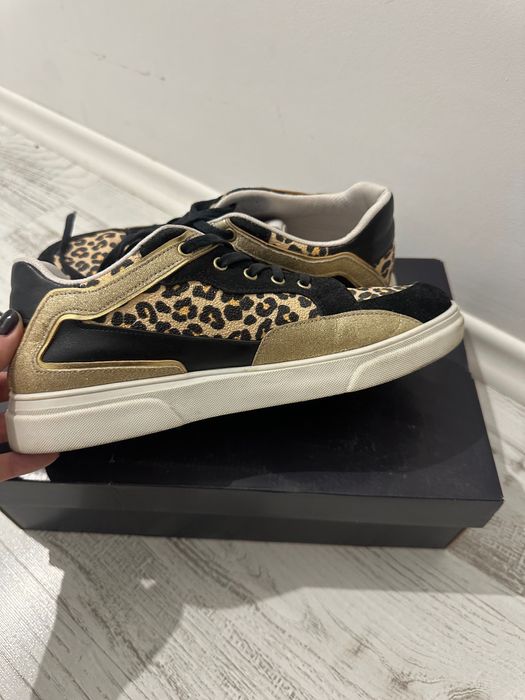 Дамски Кецове Guess