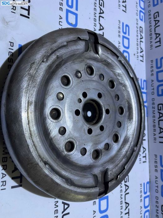 Volanta Masa Dubla Ambreiaj SACHS Audi A3 8P 1.9 TDI BXE BKC BLS 2004 - 2013 Cod sdgbvmdvg1