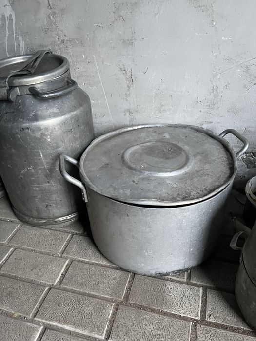 Аллюминиевые советские фляги и кастрюли