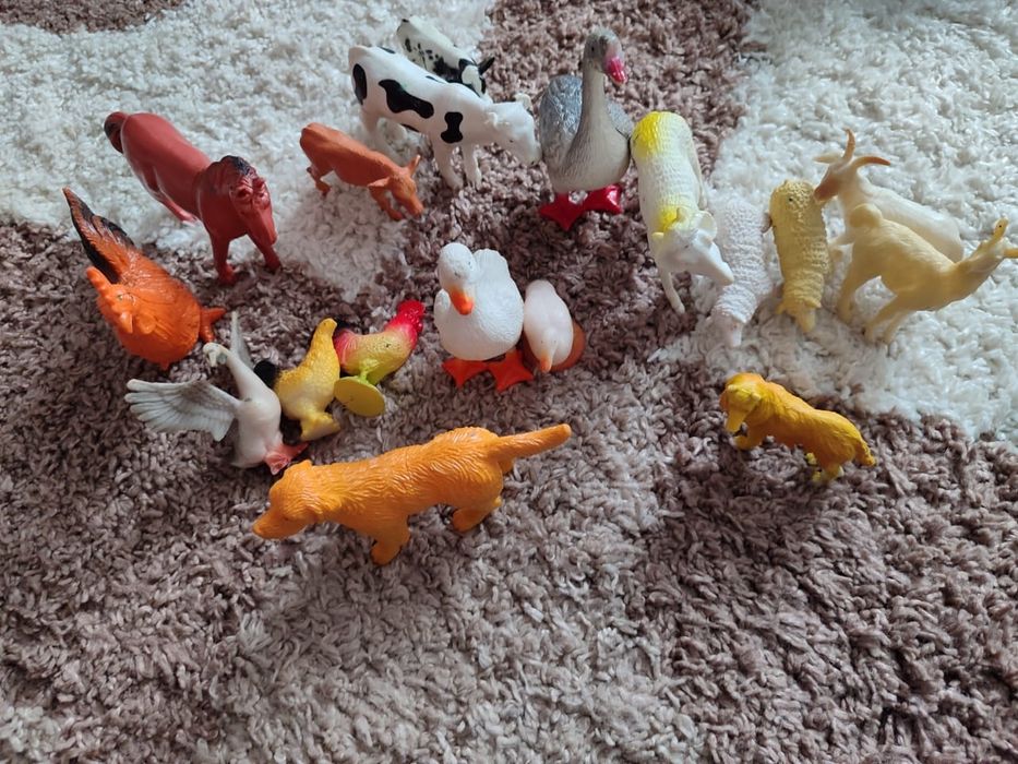 Продам игрушки недорого б/у