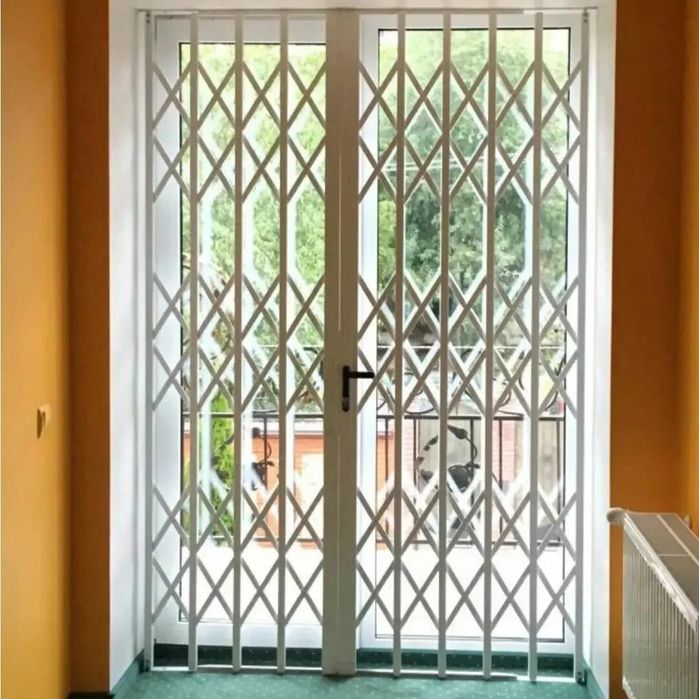 Раздвижная металлическая решетка от Creative Metall