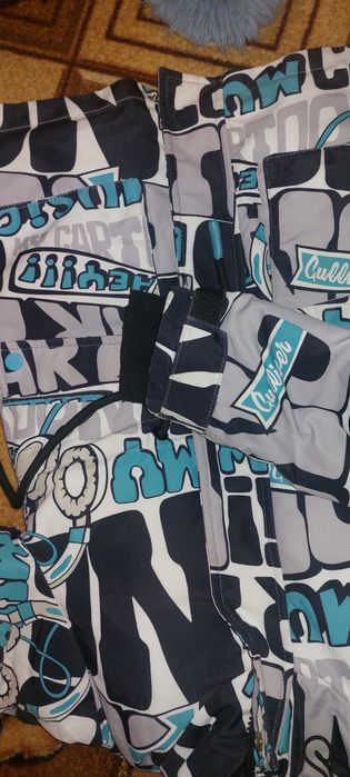 Продам детскую куртку зима