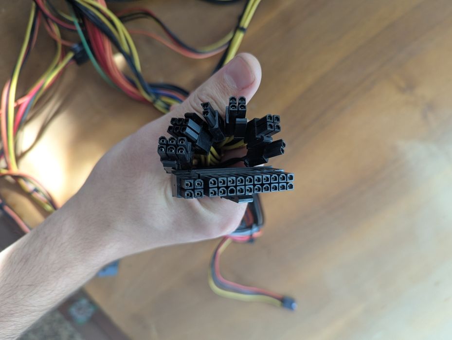 Блок питания Aerocool 750w