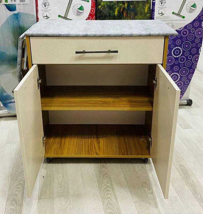 Гладильная доска со шкафом