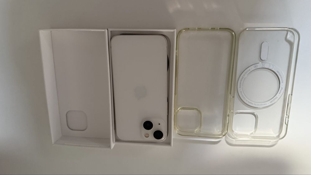 Ofer spre vanzare Telefon IPhone 13 Mini Starlight