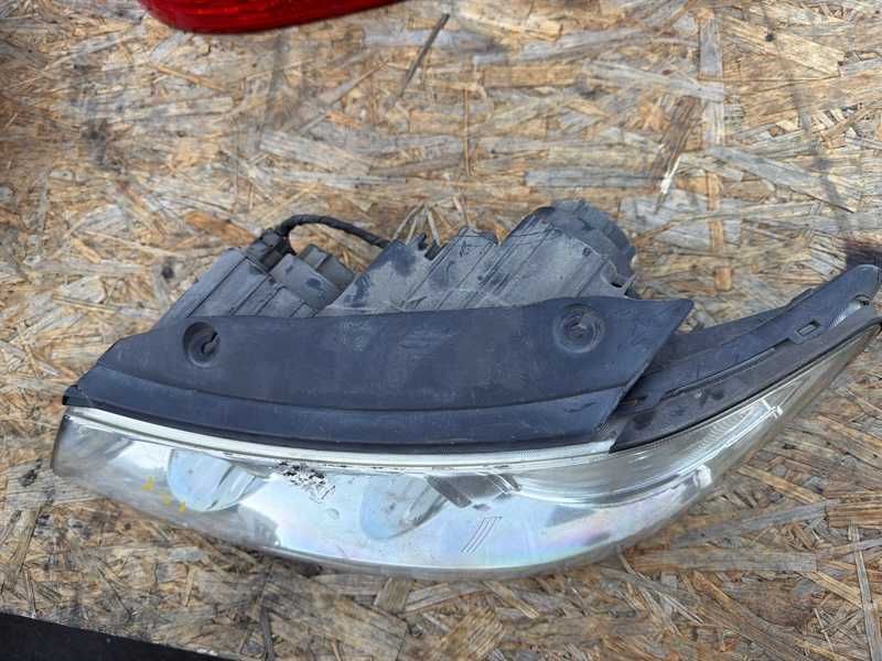 Фара передняя Hyundai Sonata NF