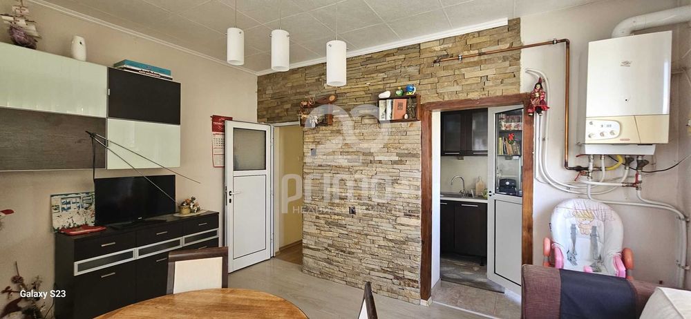 Продава се Четиристаен апартамент в Велико Търново, Център - 96 кв.м за 1770 €/кв.м - Снимка #2