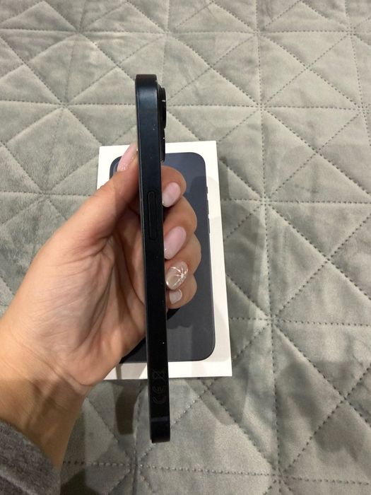 Iphone 13 Midnight (Черен)