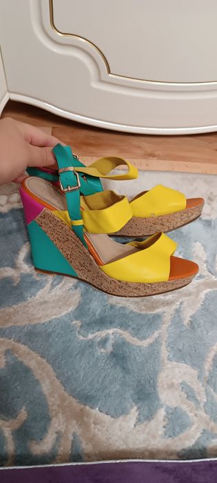 Продам женские обуви