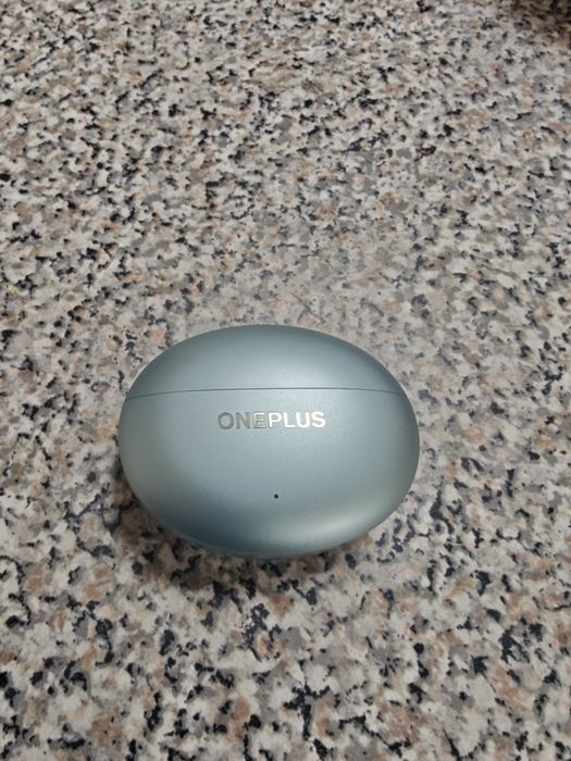 OnePlus Buds 4 . .