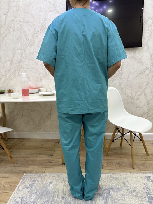 Медицинский костюм женский