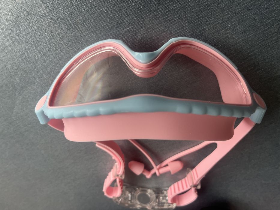 Продам очки для плавания.