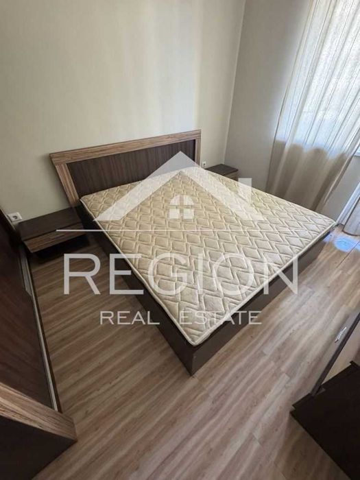 Тристаен полуобзаведен апартамент-Левски