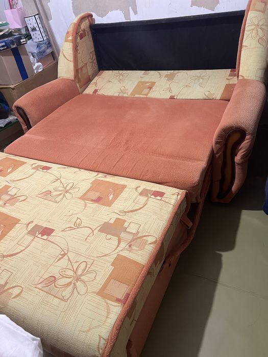 Срочно продам раскладной диван
