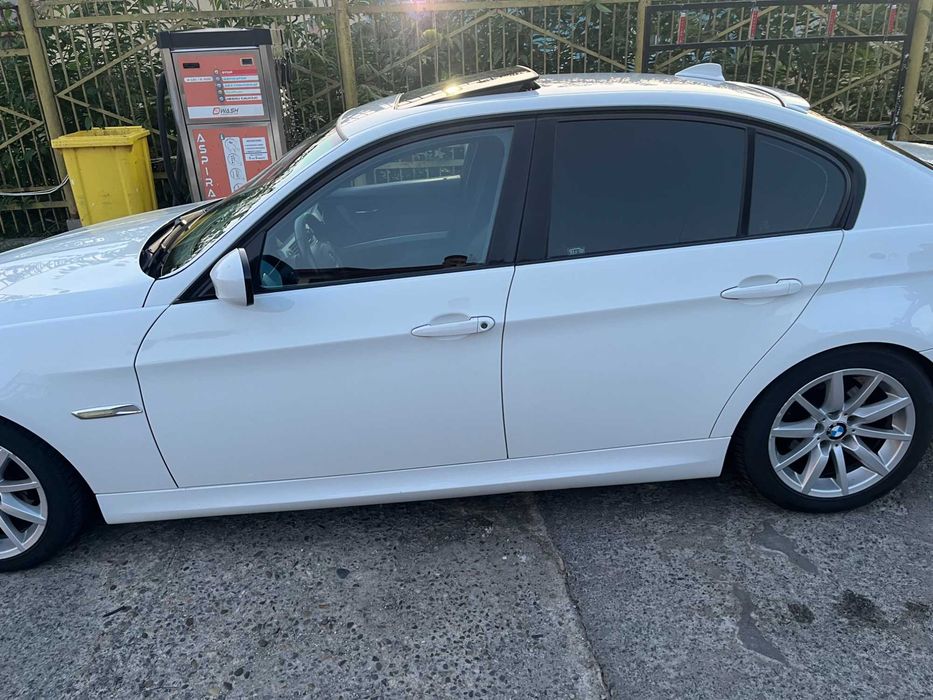 BMW Seria 3 2009 — imagine 13