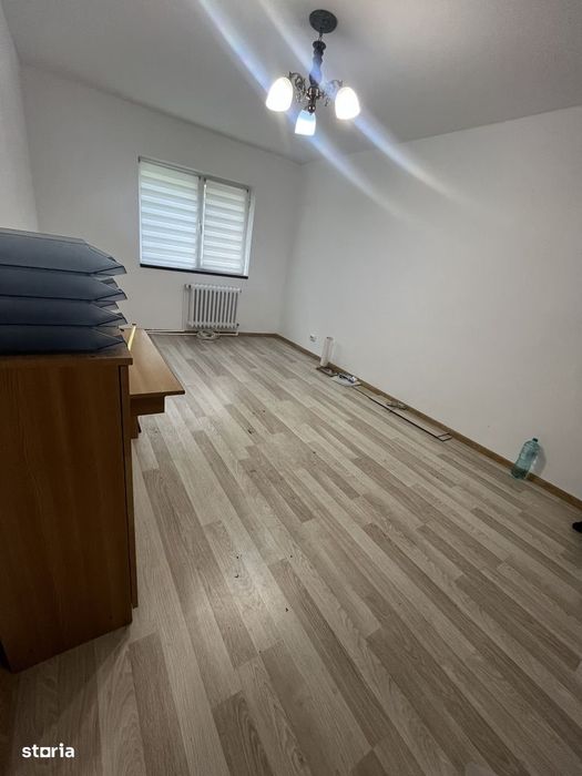 SF. LAZAR ap.3 camere, decomandat,et.1/4,liber,curat,60mp, OCAZIE!
