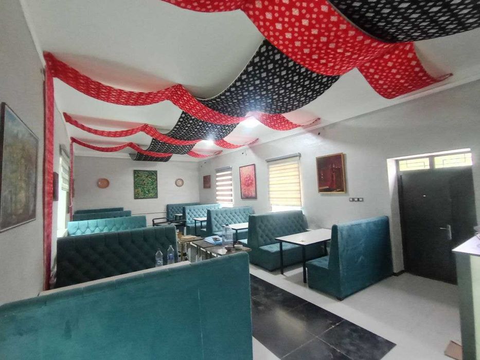 КАФЕ САТЫЛАДЫ, арендатор бар