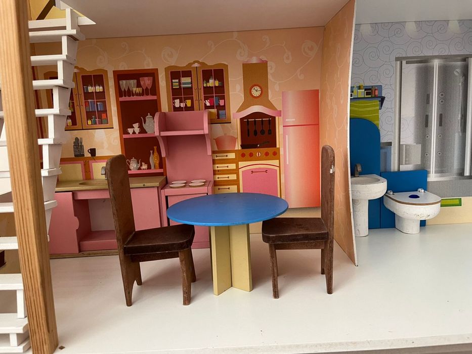 детский кукольный домик