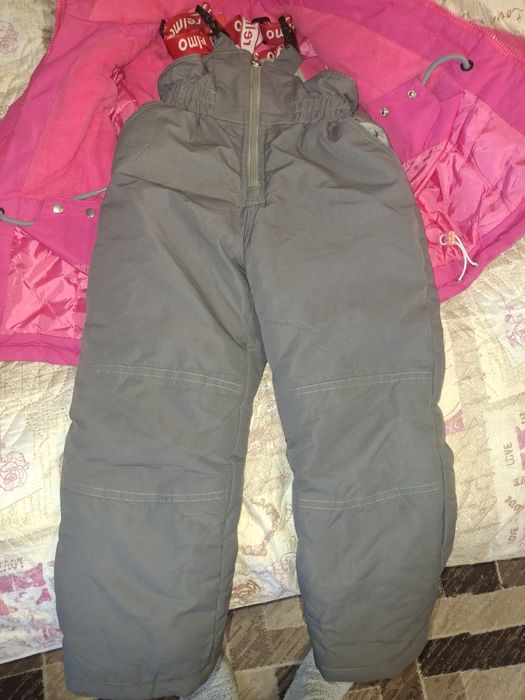 Продам зимний комбенизон на девочку